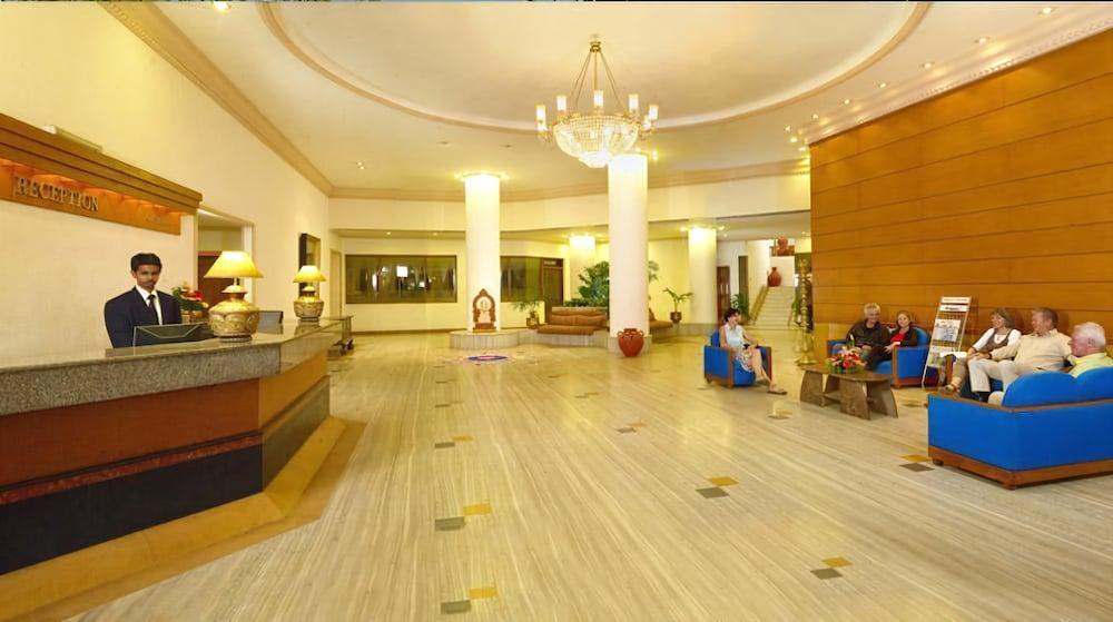 Sangam Hotel, Thanjavur Bagian luar foto